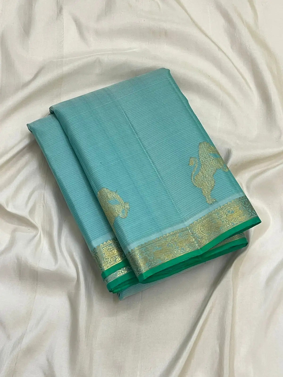 Floral Vaira Oosi Kanchipuram Bridal Silk Saree